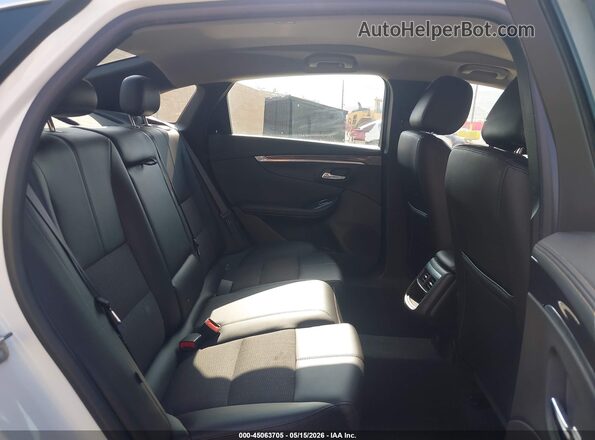 2G1105S32J9146182 2018 CHEVROLET IMPALA White Vista de la etiqueta del VIN