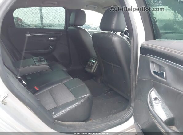2G1105S37J9115574 2018 CHEVROLET IMPALA Silver Widok naklejki z numerem VIN