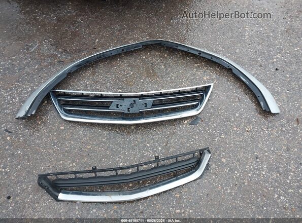 2G1105S37J9115574 2018 CHEVROLET IMPALA Silver Widok zestawu wskaźników