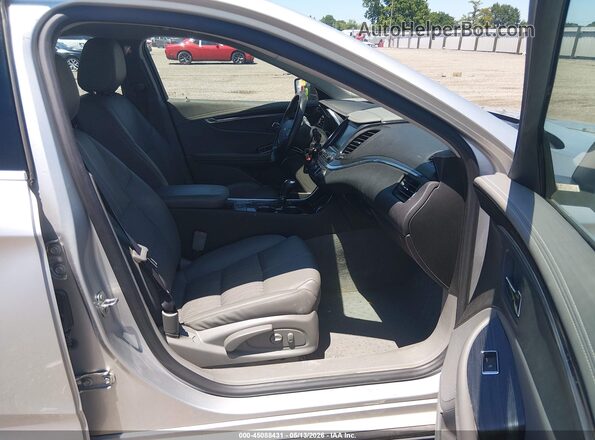 2G1105SA1G9207786 2016 CHEVROLET IMPALA Silver Widok wnętrza z przodu