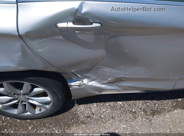 2G1105SA1G9207786 2016 CHEVROLET IMPALA Silver Widok z przodu