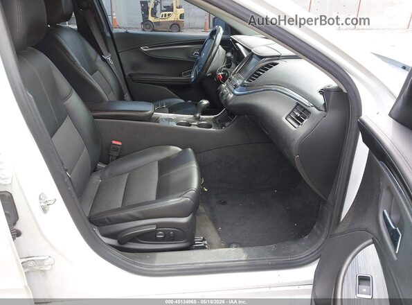 2G1105SA5G9190605 2016 CHEVROLET IMPALA White Widok wnętrza z przodu