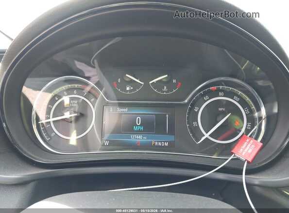 2G4GL5EX5H9128241 2017 BUICK REGAL Maroon Vista de los asientos traseros
