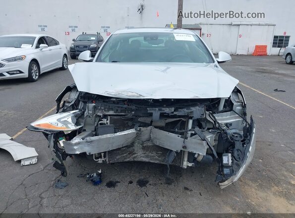 2G4GU5GX2G9108330 2016 BUICK REGAL Silver უკანა სალონის ხედი
