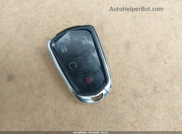 2G61M5S32J9122933 2018 CADILLAC XTS Gray Widok deski rozdzielczej