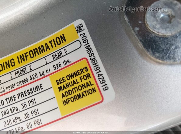 2G61M5S36H9142919 2017 CADILLAC XTS Silver Engine compartment view
