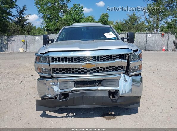 2GC2KREG4K1240141 2019 CHEVROLET SILVERADO Silver Widok zestawu wskaźników