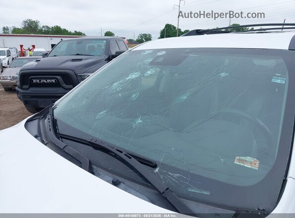 2GKFLPE3XH6215132 2017 GMC TERRAIN White Вид спереду