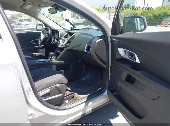 2GNALCEK4H6311688 2017 CHEVROLET EQUINOX Серебряный Вид салона спереди