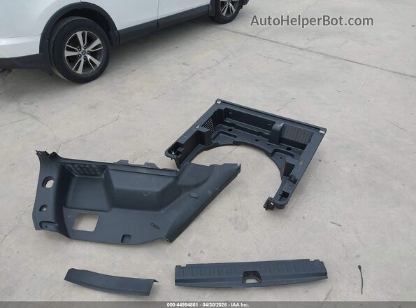 2GNAXYEX7K6287231 2019 CHEVROLET EQUINOX Белый 