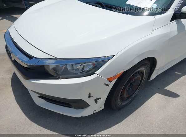 2HGFC2F50JH532993 2018 HONDA CIVIC White Widok z przodu