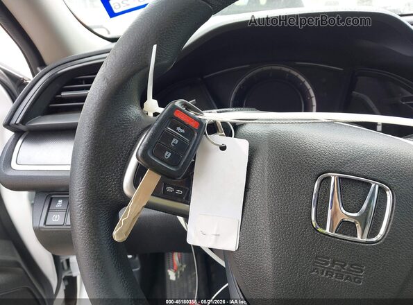2HGFC2F55JH603816 2018 HONDA CIVIC White Vista del salpicadero