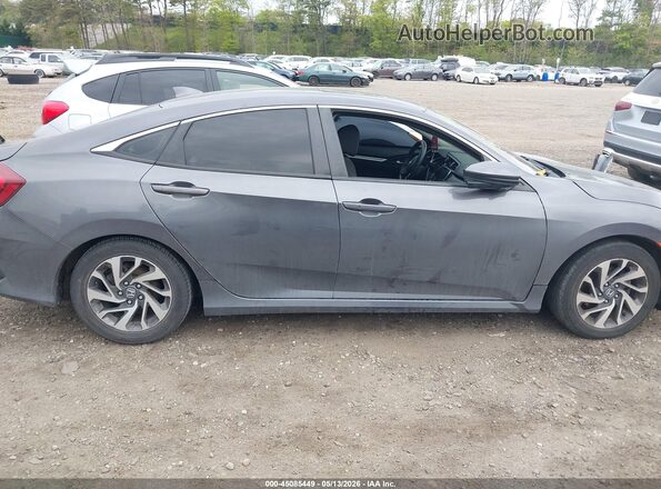 2HGFC2F73JH532911 2018 HONDA CIVIC Gray Rear interior view