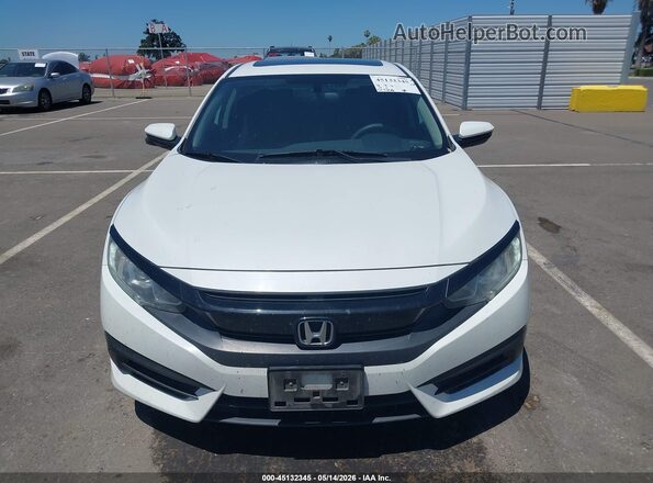 2HGFC2F74HH565670 2017 HONDA CIVIC White Instrument cluster view