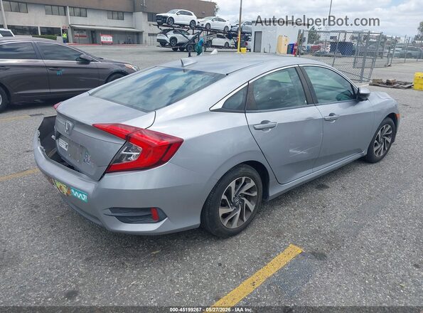 2HGFC2F79JH504921 2018 HONDA CIVIC Silver Rear right