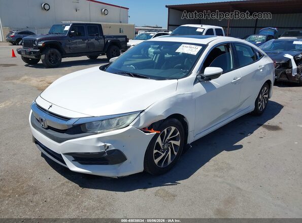 2HGFC2F7XJH542898 2018 HONDA CIVIC Белый Вид спереди
