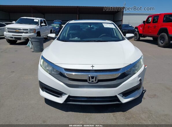 2HGFC2F7XJH542898 2018 HONDA CIVIC Белый Вид щитка приборов