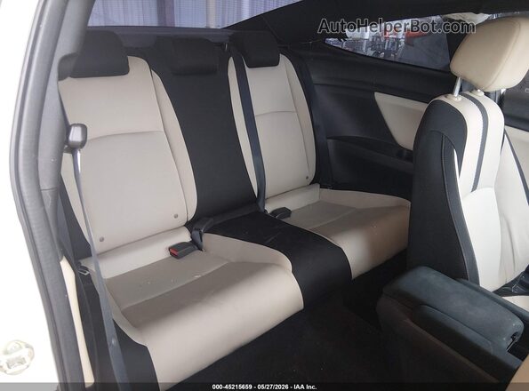 2HGFC4B02GH316318 2016 HONDA CIVIC White VIN კოდის სტიკერის ხედი