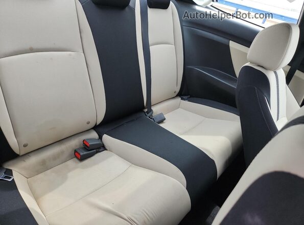 2HGFC4B50HH307002 2017 HONDA CIVIC Black Vista de los asientos traseros