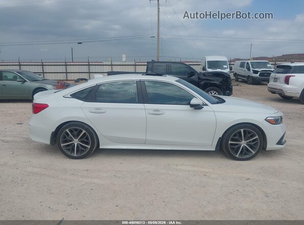 2HGFE1F92RH332992 2024 HONDA CIVIC White Widok wnętrza z tyłu