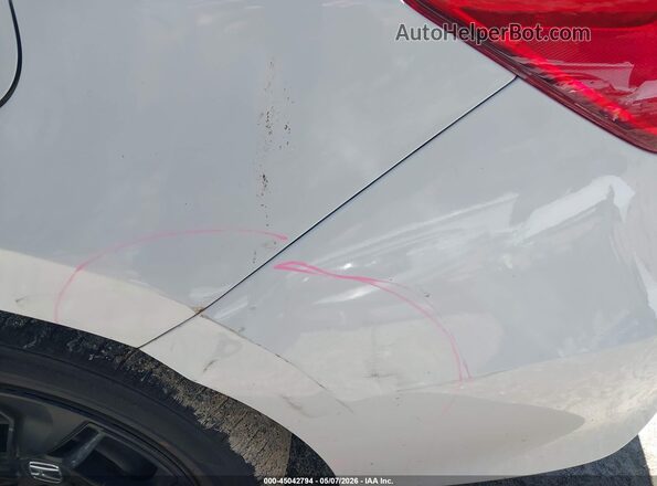 2HGFE2F28NH533430 2022 HONDA CIVIC White 