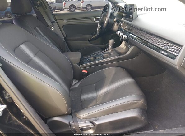 2HGFE2F55NH602018 2022 HONDA CIVIC Черный Вид салона спереди