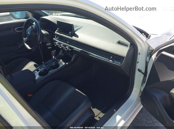 2HGFE2F56PH538722 2023 HONDA CIVIC White Вид салону спереду