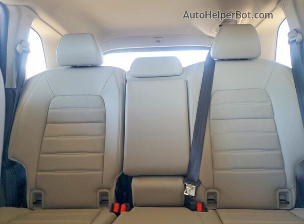2HKRS3H78RH313253 2024 HONDA CR-V Red Rear seats view
