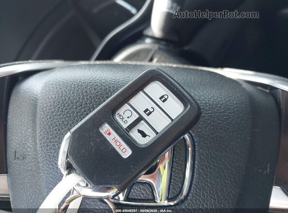 2HKRW2H56HH647812 2017 HONDA CR-V Черный Вид панели приборов