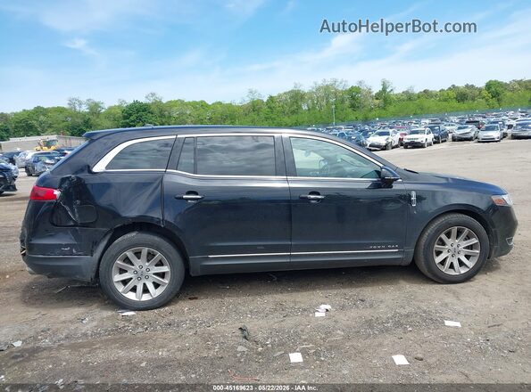 2LMHJ5NK2KBL04407 2019 LINCOLN MKT Black Rear interior view