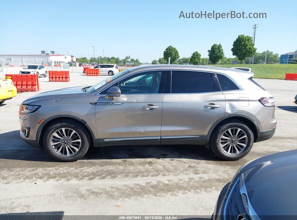 2LMPJ6J93LBL09363 2020 LINCOLN NAUTILUS Gold Widok wnętrza 360 stopni