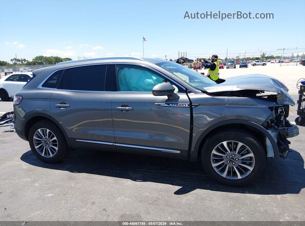 2LMPJ6J9XPBL13741 2023 LINCOLN NAUTILUS Gray Widok wnętrza z tyłu