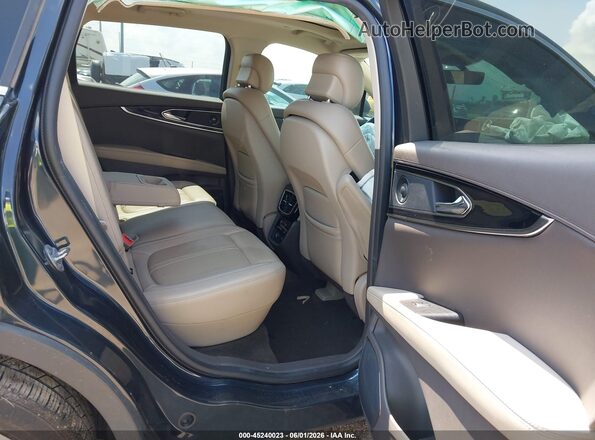 2LMPJ6K92PBL05664 2023 LINCOLN NAUTILUS Gray Вид наклейки з VIN-кодом