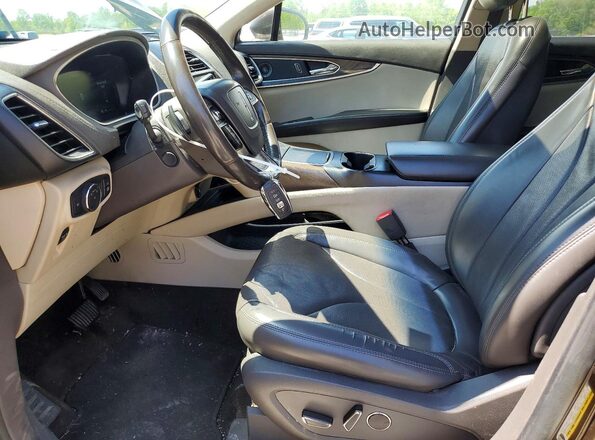 2LMPJ6L91KBL42485 2019 LINCOLN NAUTILUS Brown Вид салону спереду