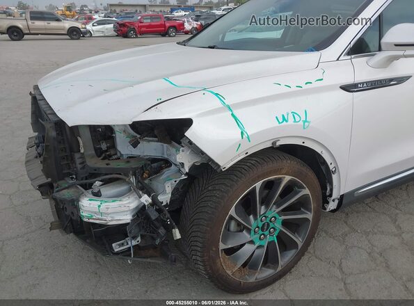 2LMPJ6LP4KBL47310 2019 LINCOLN NAUTILUS White 