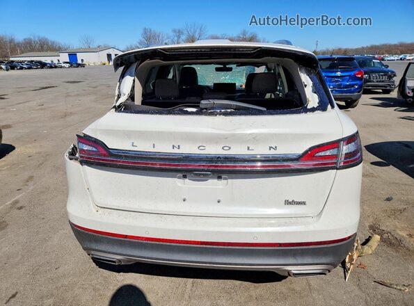 2LMPJ8J97NBL02561 2022 LINCOLN NAUTILUS Белый Вид сзади
