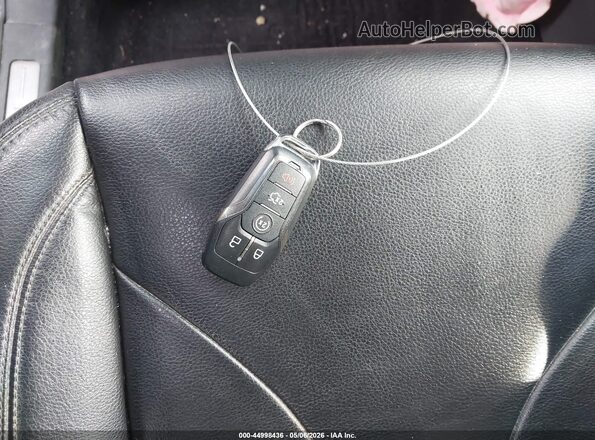 2LMPJ8JR3HBL11407 2017 LINCOLN MKX Серебряный Вид панели приборов