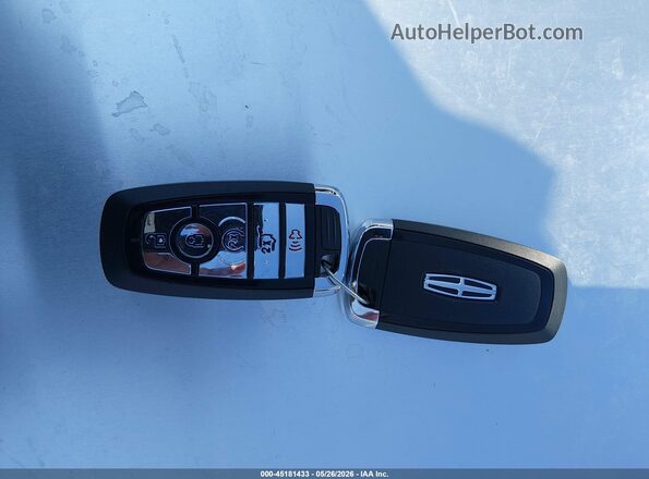 2LMPJ8K90MBL02169 2021 LINCOLN NAUTILUS Черный Вид панели приборов