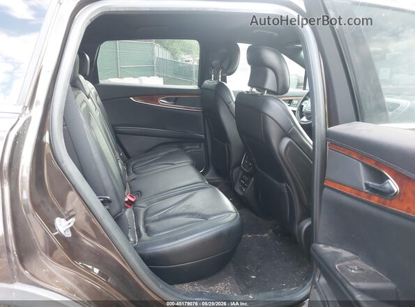 2LMPJ8K92KBL34893 2019 LINCOLN NAUTILUS Brown 