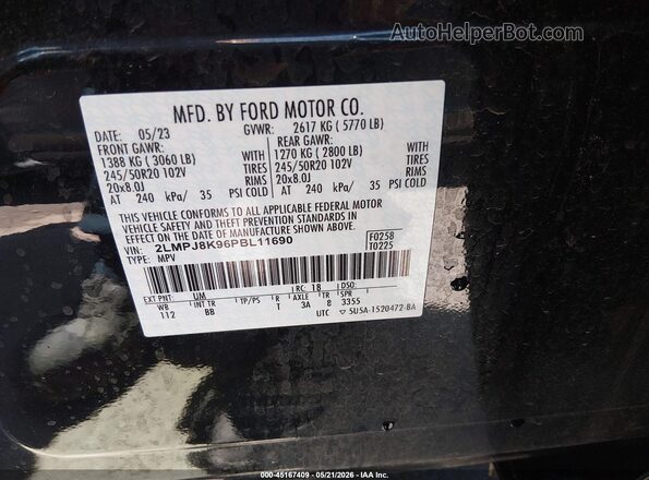 2LMPJ8K96PBL11690 2023 LINCOLN NAUTILUS Black Engine compartment view