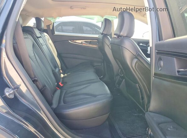 2LMPJ8KP2NBL14761 2022 LINCOLN NAUTILUS Black Vista interior trasera