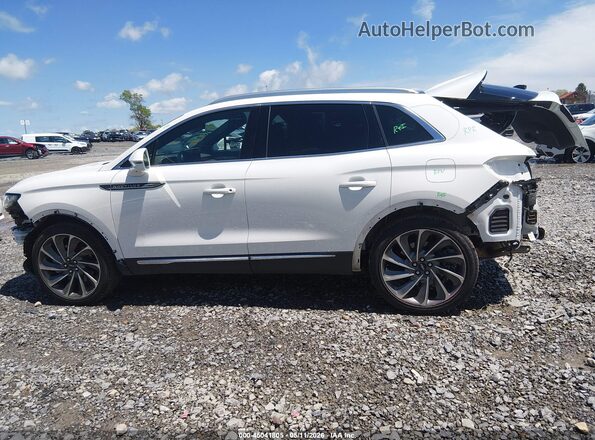 2LMPJ8KP9NBL12439 2022 LINCOLN NAUTILUS White 