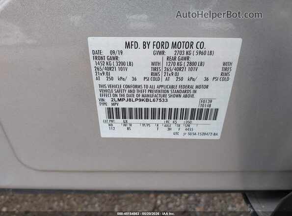 2LMPJ8LP9KBL67533 2019 LINCOLN NAUTILUS Silver Vista del compartimento del motor