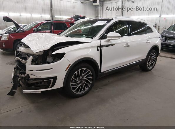 2LMPJ8LPXKBL66763 2019 LINCOLN NAUTILUS White წინა მარცხენა ხედი სამი მეოთხედიდან
