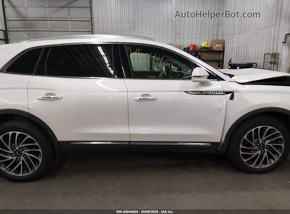 2LMPJ8LPXKBL66763 2019 LINCOLN NAUTILUS White სალონის 360-გრადუსიანი ხედი