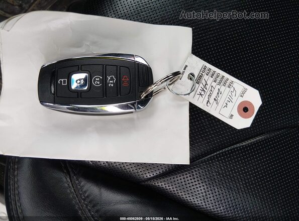 2LMPJ8LR5JBL19270 2018 LINCOLN MKX Blue Vista del salpicadero