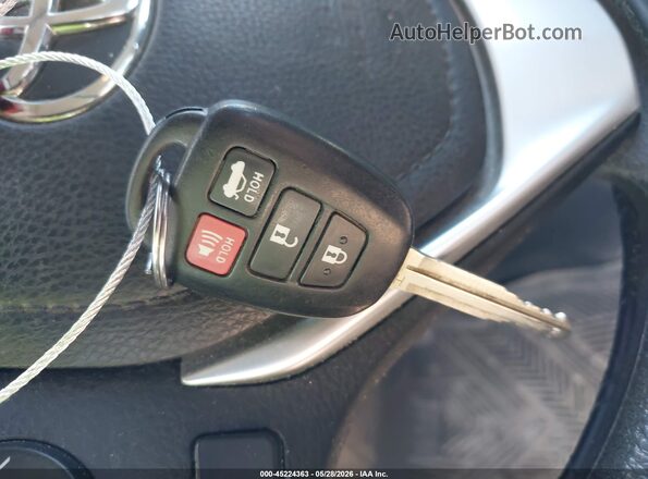 2T1BURHE0HC932086 2017 TOYOTA COROLLA Серый Вид панели приборов