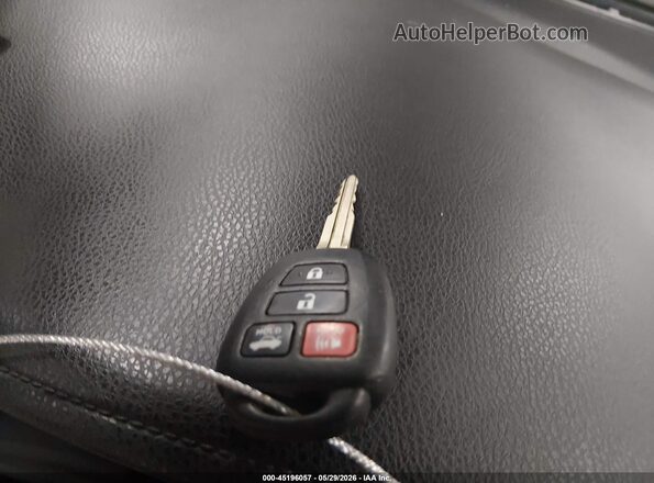2T1BURHE0HC941631 2017 TOYOTA COROLLA Silver Առջևի վահանակի տեսք
