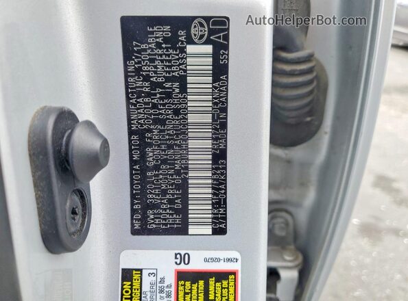 2T1BURHE0JC020905 2018 TOYOTA LL Silver Widok komory silnika