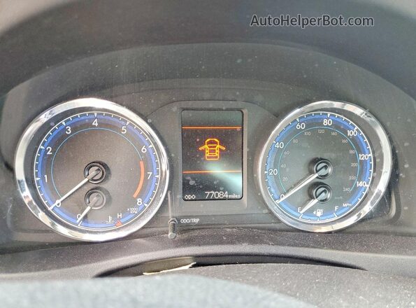 2T1BURHE0JC020905 2018 TOYOTA LL Silver Widok zestawu wskaźników
